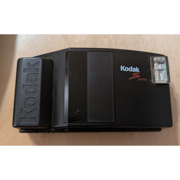 🎃Kodak S Series 35MM Camera - Picture 1 of 3